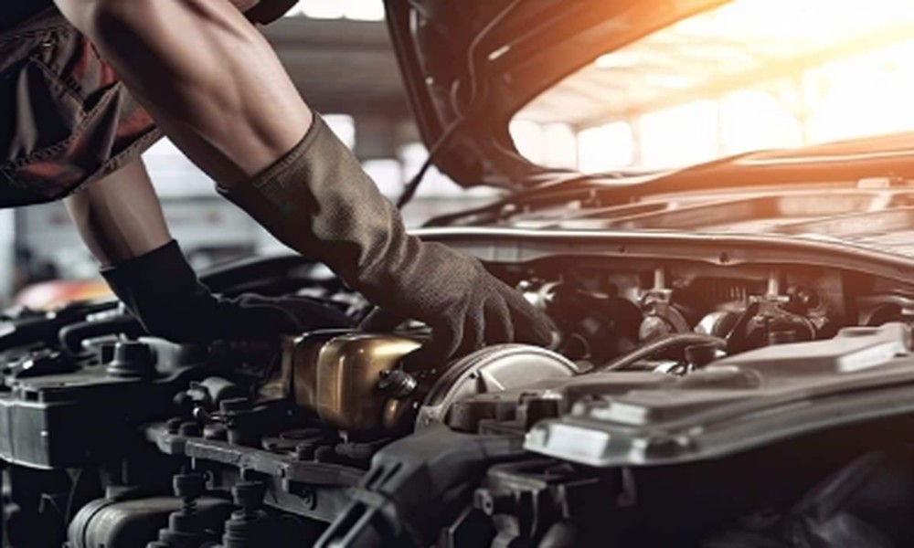 Signs Your Vehicle Needs a New Engine Installation