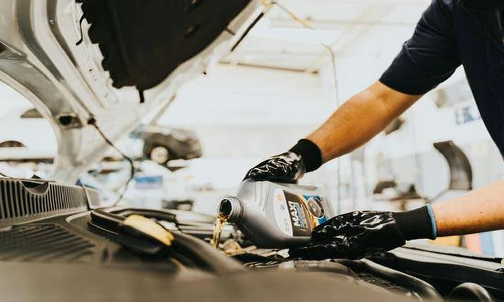 Car Maintenance Gets Simpler When Oil Change Service Comes to You